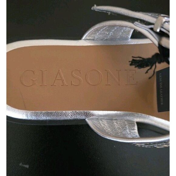 Giason Leather Double Strap Sandals Size 9 Silver Buckles Slip-on New - Picture 3 of 7